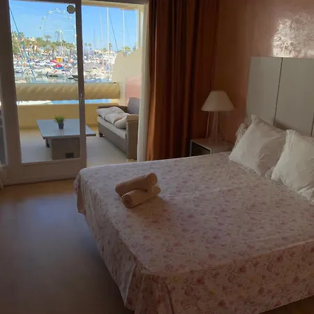 Apartment Piso Islas C111 *
