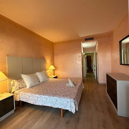 Apartment Piso Islas C111 *