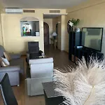 Piso Islas C111 بينالماذينا