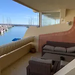 شقة Piso Islas C111 *